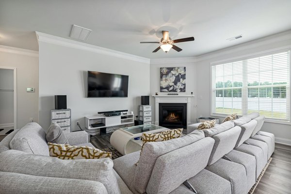 Quels sont les avantages et inconvénients des toits en chaume pour une maison de campagne ?